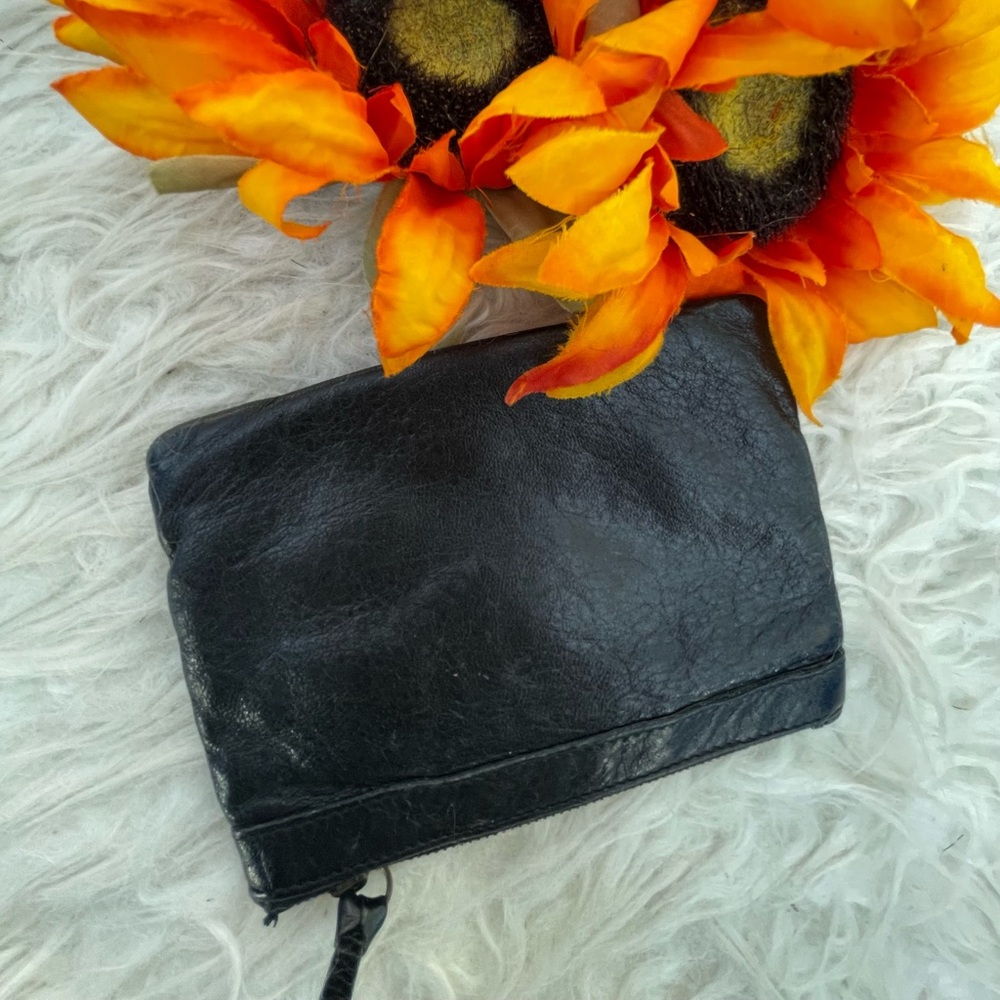 ❤️HP❤️💯 AUTHENTIC Balenciaga leather coin purse - Picture 5 of 7